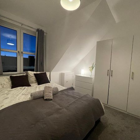 Carvetii - Edward House D - 2 Dbl Bed 2Nd Floor Flat Apartment Dunfermline Ngoại thất bức ảnh